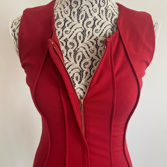 Diane von Furstenberg form fitting busniess midi dress with zipper up front - Picture 4 of 4